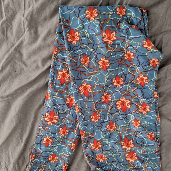 LuLaRoe Leggings Tall & Curvy - Picture 1 of 2
